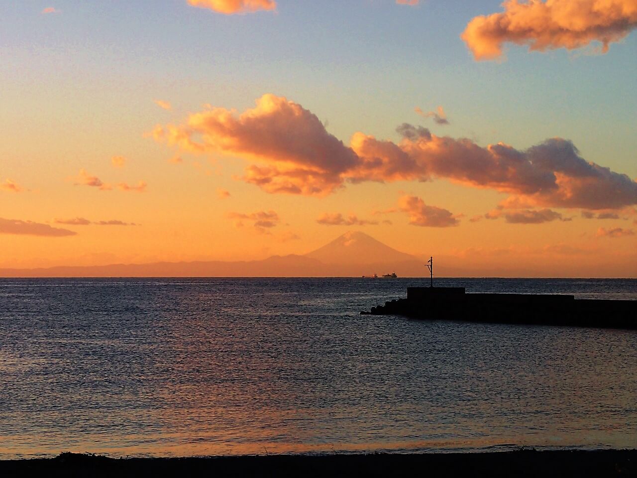 夕日の富士山